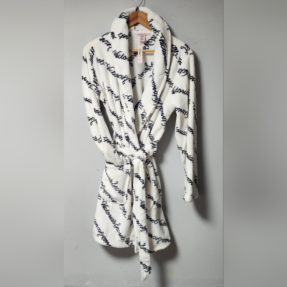 NWT Victoria's Secret Women's White Black Logo Robe XS S